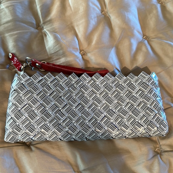 Nahui Ollin Wristlet, 8.5 X 4 X 1 - Picture 3 of 5